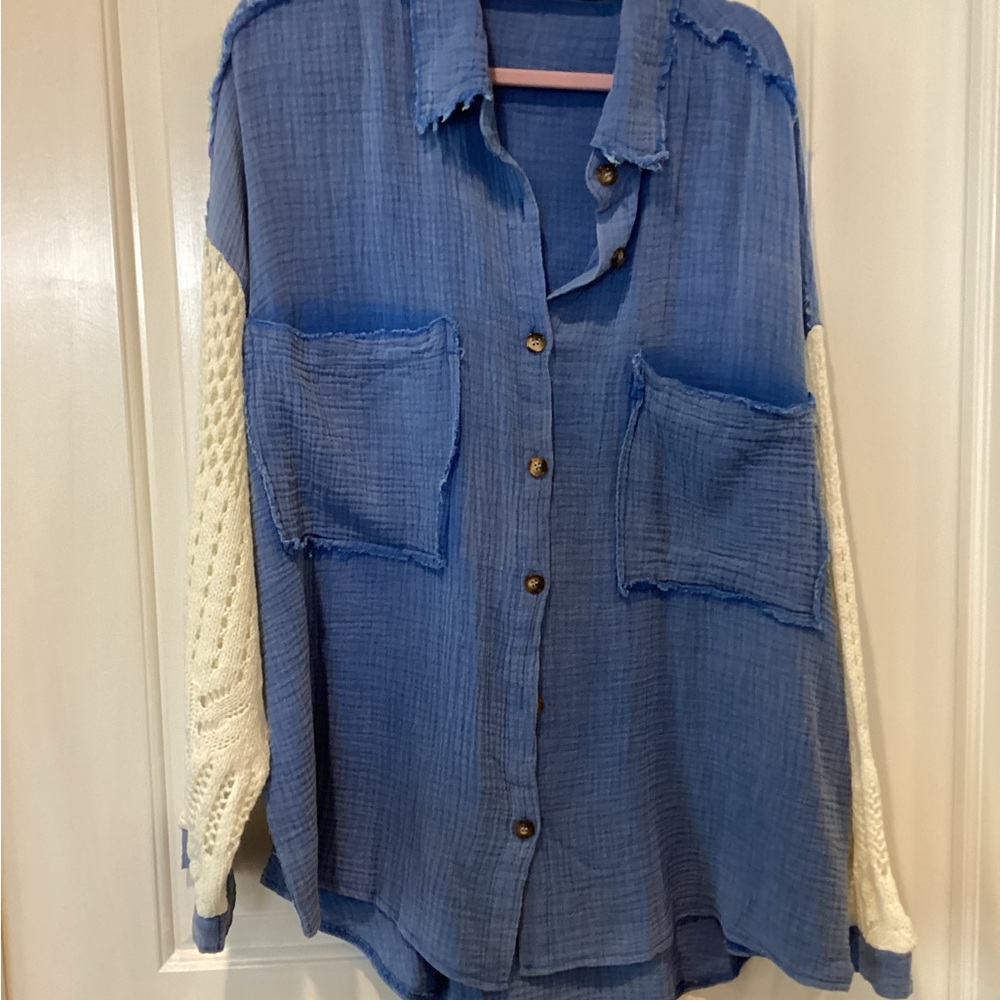 POL Blue and Cream Button-Down Shirt/jacket - Picture 9 of 16